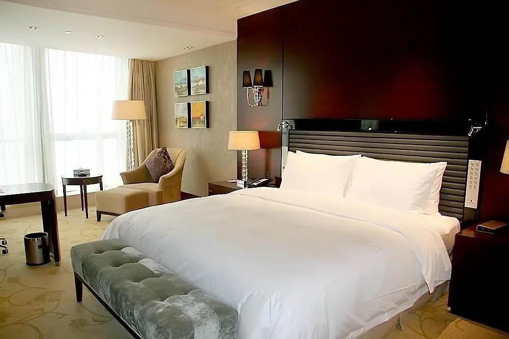 Noble International Hotel Zhengzhou